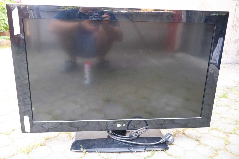 Vand televizor LG 81 cm
