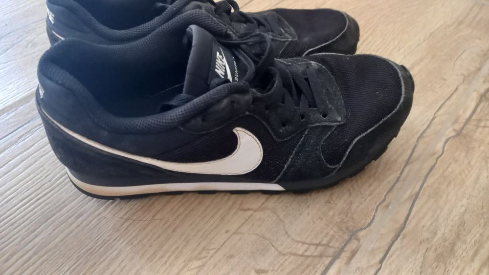 Маратонки Nike 39 - 24,5см