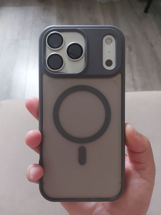 Продам iphone 17 pro max 256GB