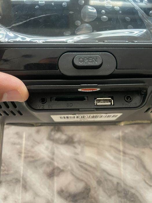 Подглавник за кола/ DVD