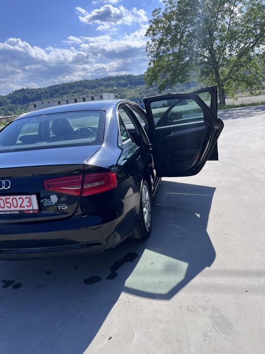 Audi A4 B8 an2012