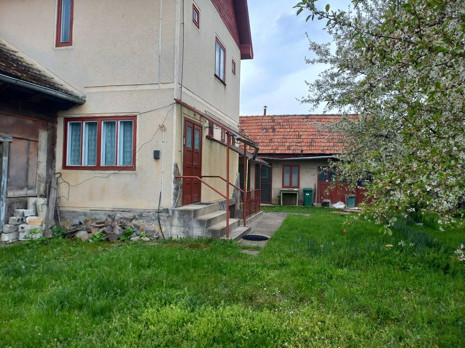 Casă de vănzare