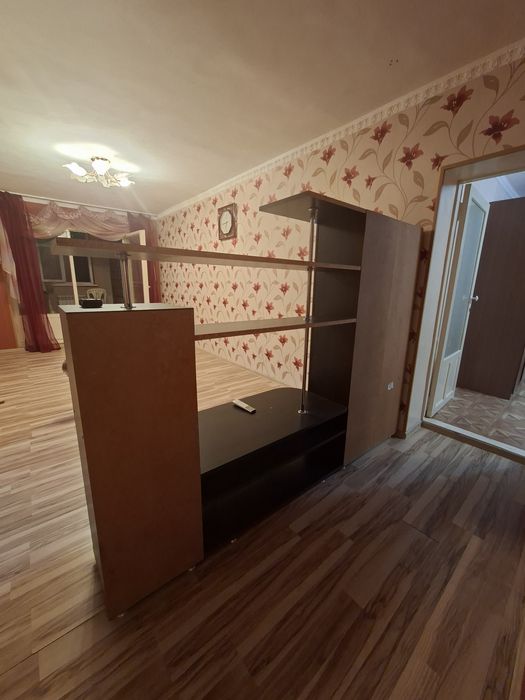 Стенка в зал (горка)