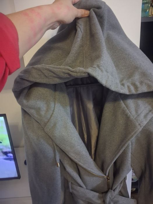 Palton gri cu cordon