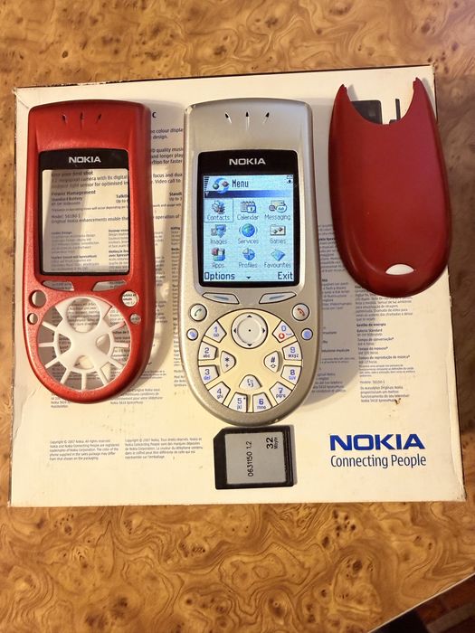 Vand Nokia 3650 în stare bună de funcționare + Card de memorie și carcasă de schimb