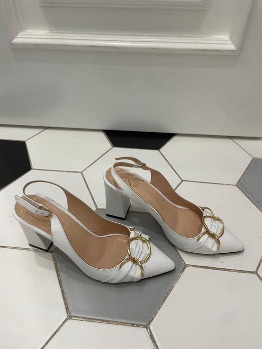 Продается туфли босонжки