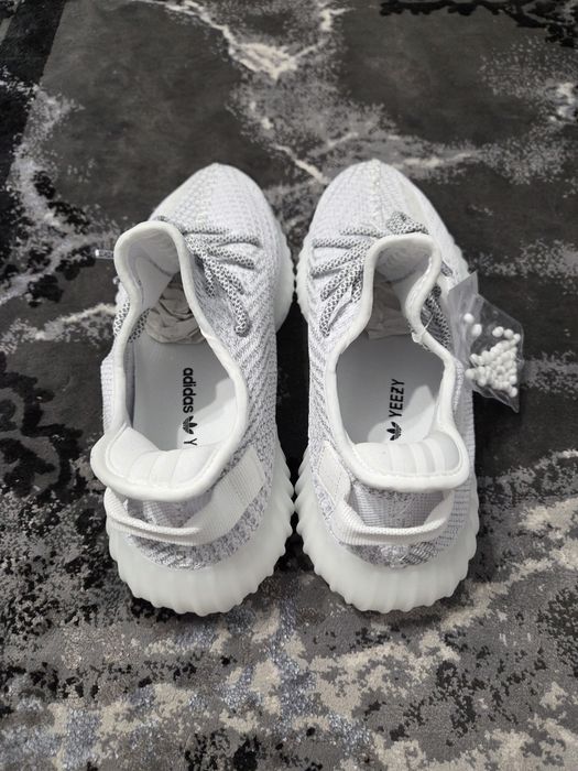 Adidas Yeezy 350 v2