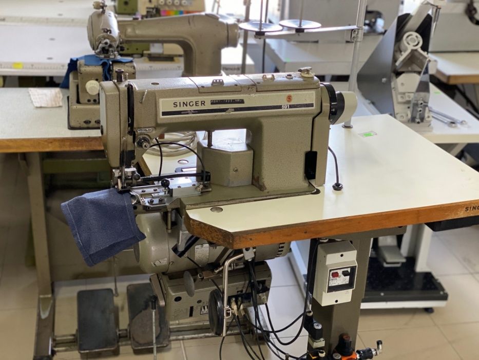Masina de cusut tiv la jeans Singer 591 (nu Brother, Juki)