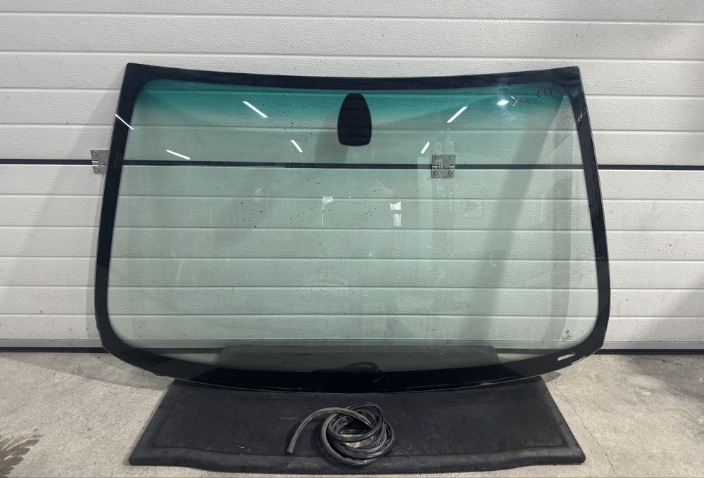 Предно челно оригинално стъкло за БМВ Х5 Е53