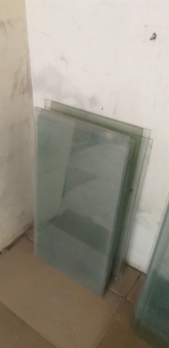 Продам    стекло