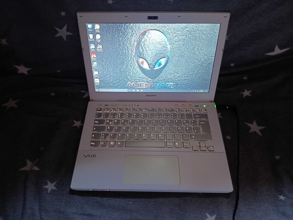 Laptop Sony Vaio VPS13, Core i5, video Nvidia GT 640, tastatura iluminata, 8gb ram, hdd 320gb, display 13,3 inch