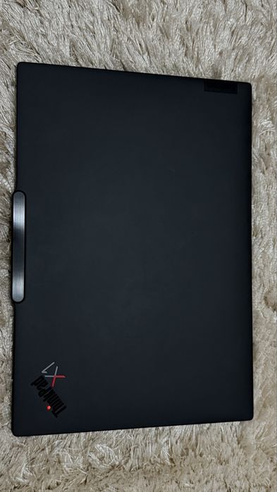 Lenovo ThinkPad X1 Carbon Gen 12 – Ultra 7 / 32 GB RAM / 512 GB SSD