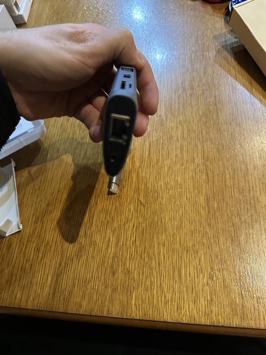 Vand HUB-C D09 cu multiple