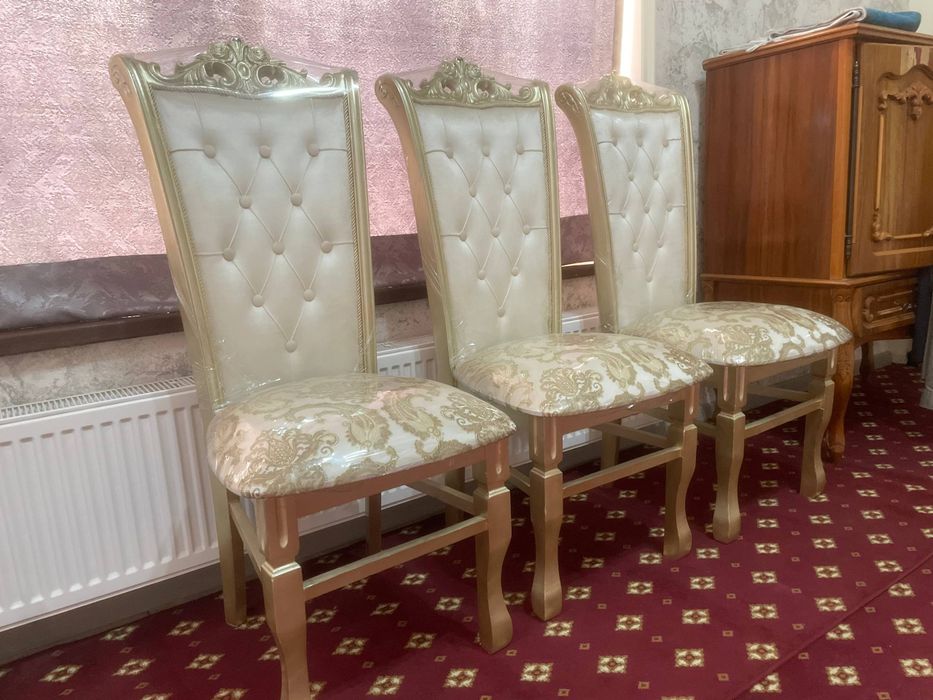 Продаётся сто стул