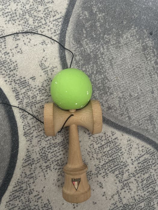 Vand kendama cu ken strogo