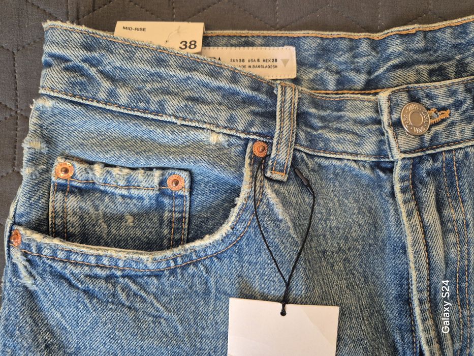 Уникални къси панталонки ZARA