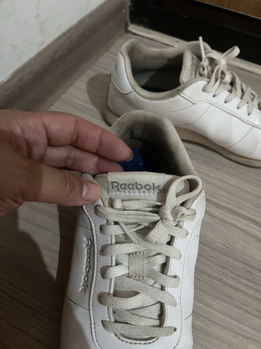 Красовки адидас белые