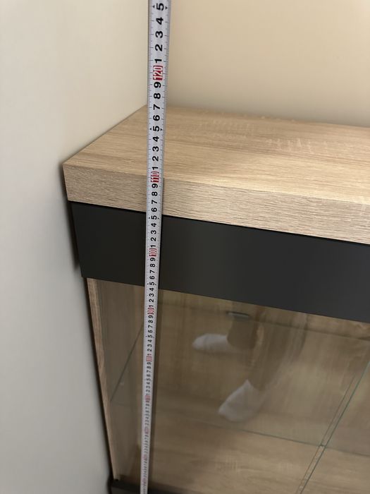 Чисто нов неупотребяван шкаф