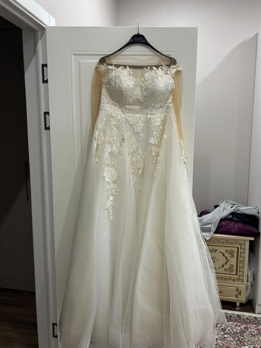 Продам свадебное платье