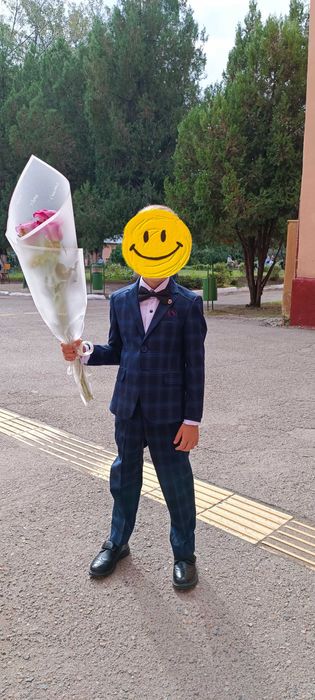 Продам костюм  для мальчика