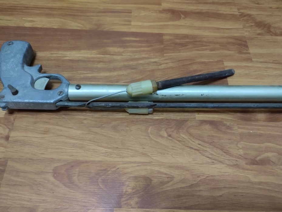 Рыбалка арбалет с предохранителем