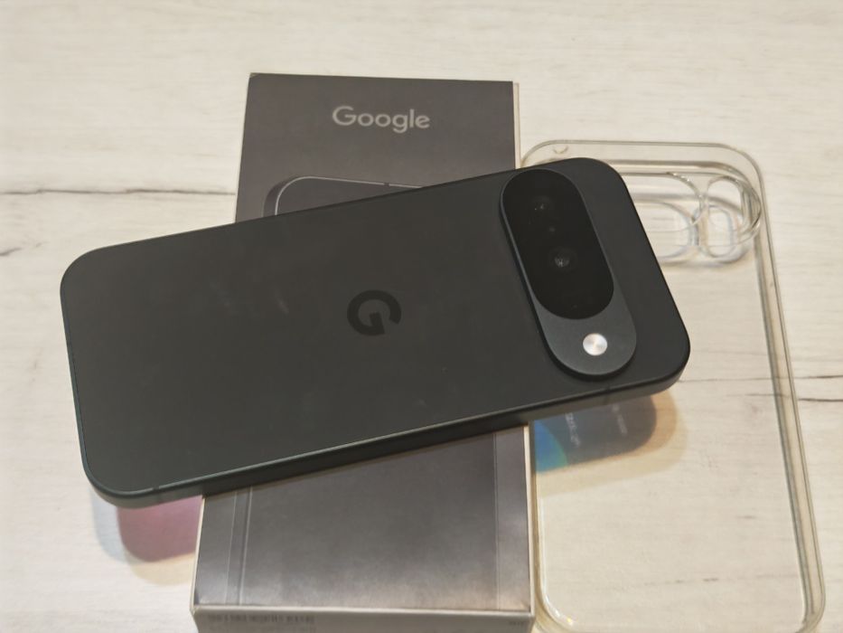Като нов Google Pixel 10 5G 12 GB RAM 128 GB