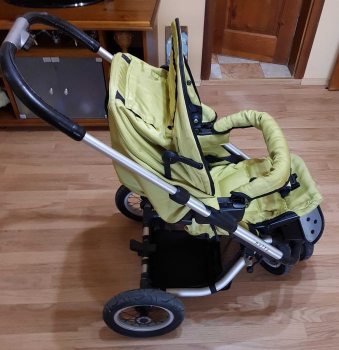 Бебешка количка Mutsy 3 Rider, с два коша и пълен комплект аксесоар