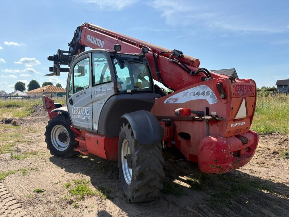 Телескопический погрузчик Manitou MT 1440