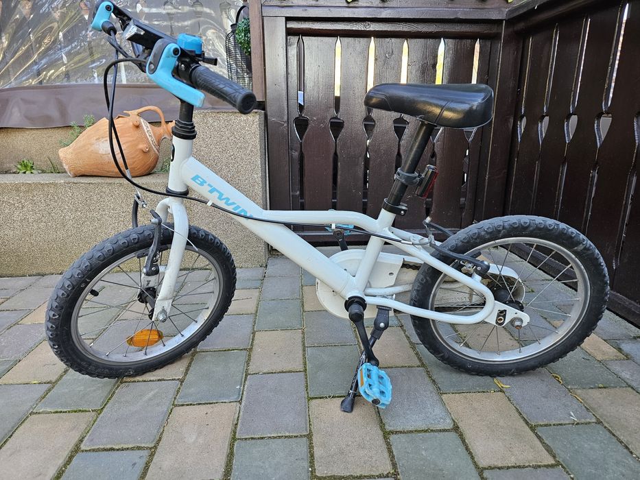 Bicicleta copii 4 - 7 ani