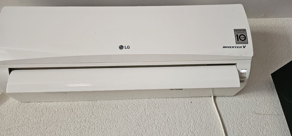 Климатик LG -12 btu