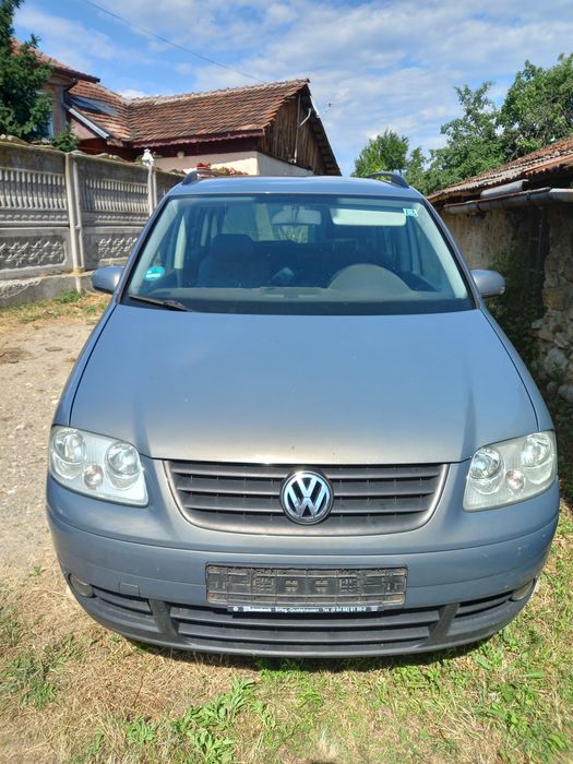 Vând piese wv touran 2004