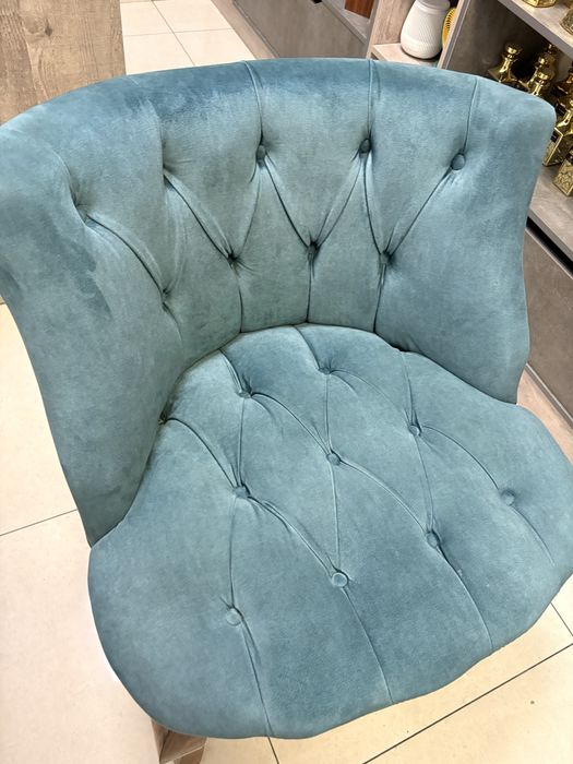 Диван с креслом