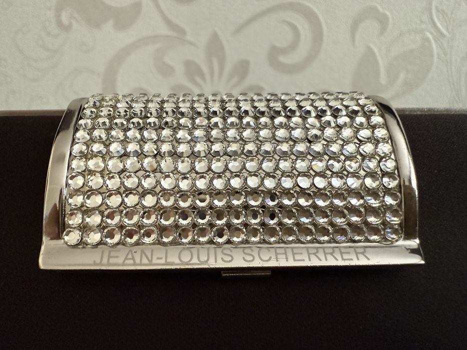 Клач Jean-Louis Scherrer