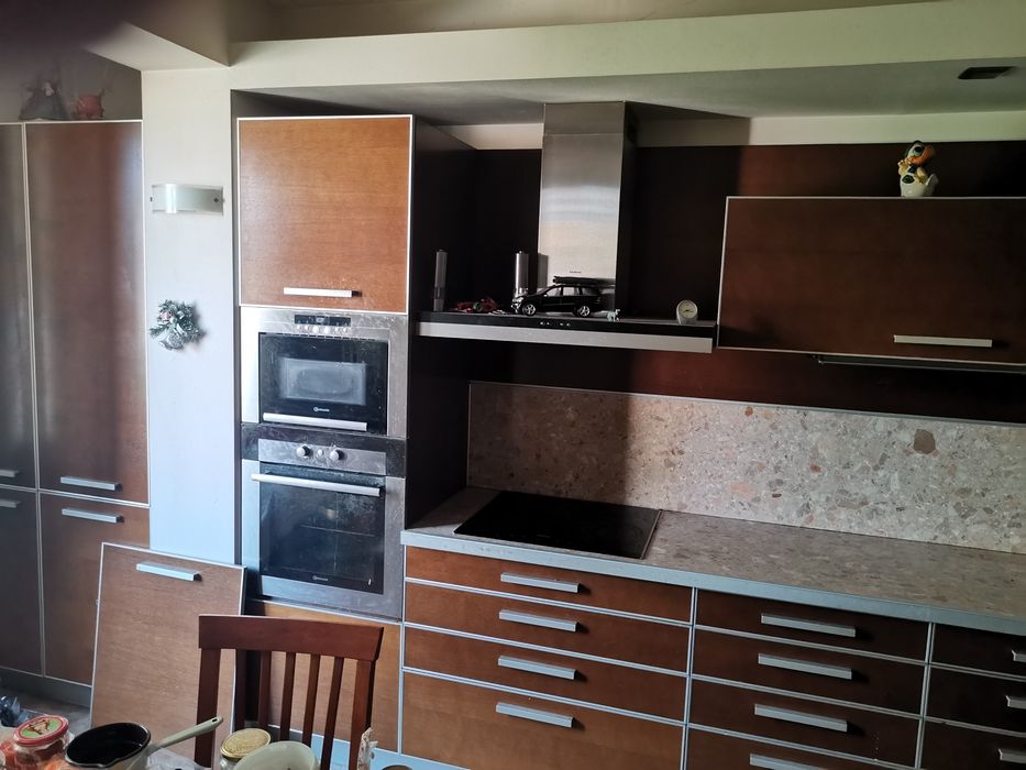 Ъглова кухня 5,20 м