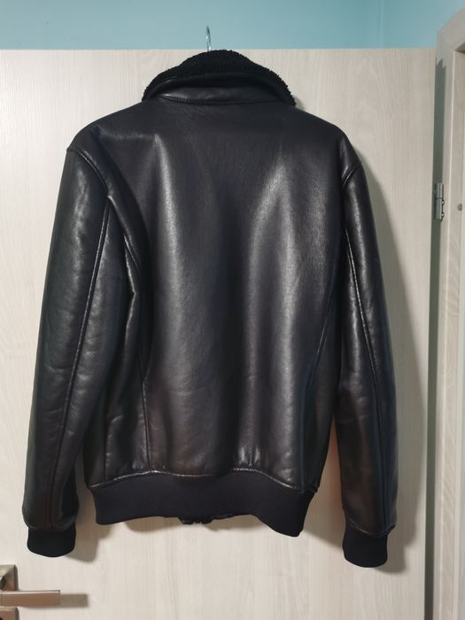 продавам кожено мъжко яке ZARA