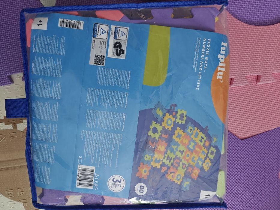 Covorașe de spuma tip puzzle pentru copiii