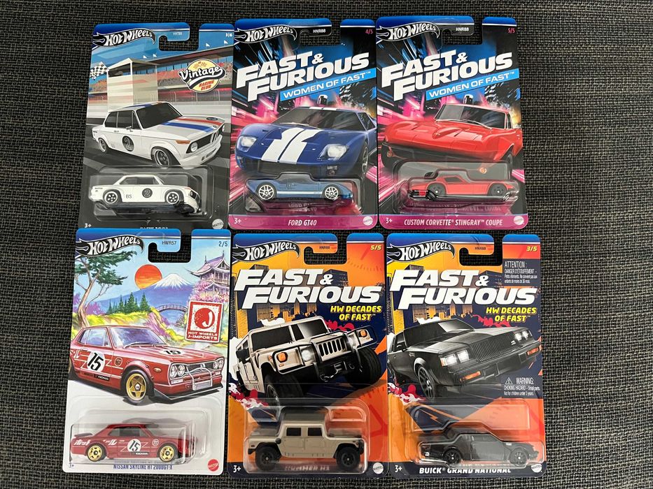 Hot Wheels - diferite modele Nissan, Audi, BMW, Tesla, VW, Lamborghini