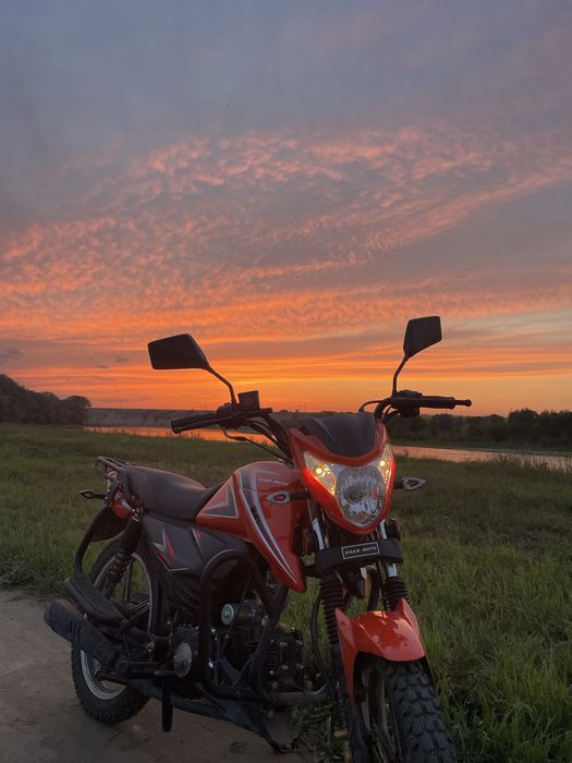Мотоцикл Khan Moto