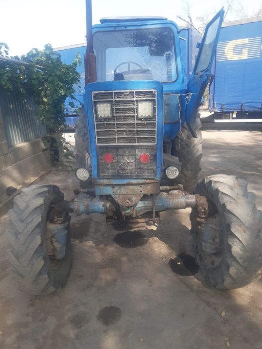 Срочно продам трактор