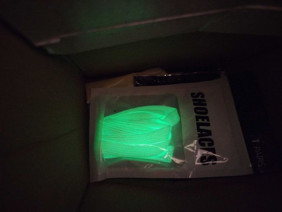 Флуоресцентни връзки и Тапи за автомобил или колело