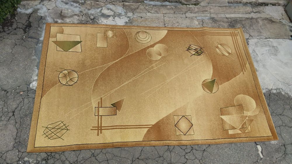 Ковёр в отличном состоянии