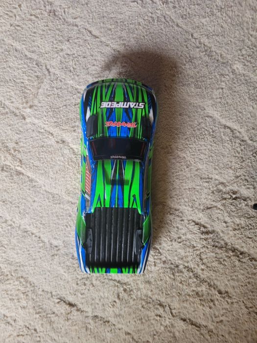 Rc car traxxas stampede+ baterie+ incarcator+telecomanda