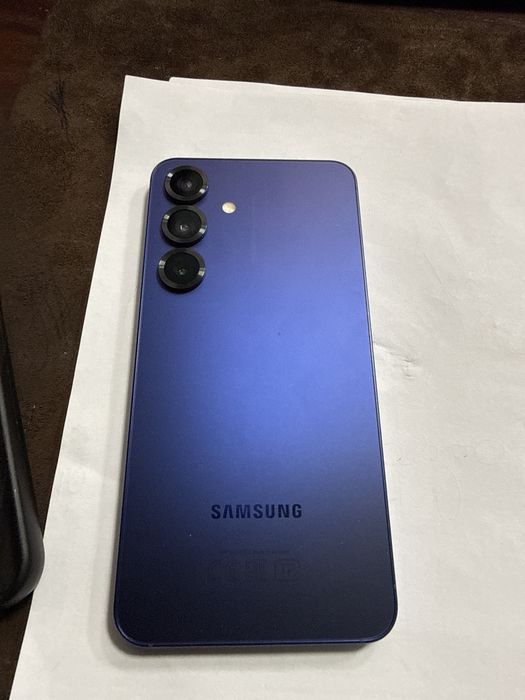 Телефон samsung s25 256г