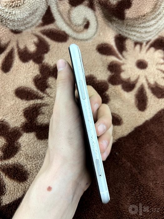 IPhone 11 srochna sotiladi