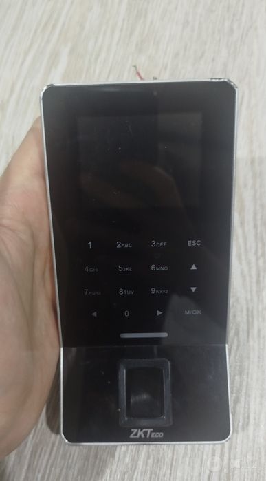 ZKTeco biometrik terminali