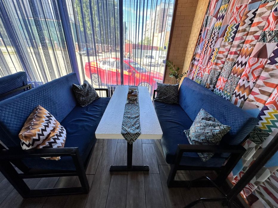 Мебель для кафе.