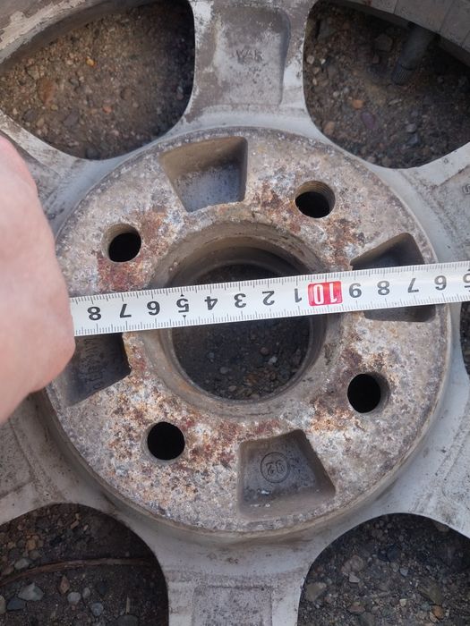 Диски R13. Разболтовка 4×100. С резиной.
