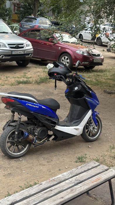 Скутер Force 150cc