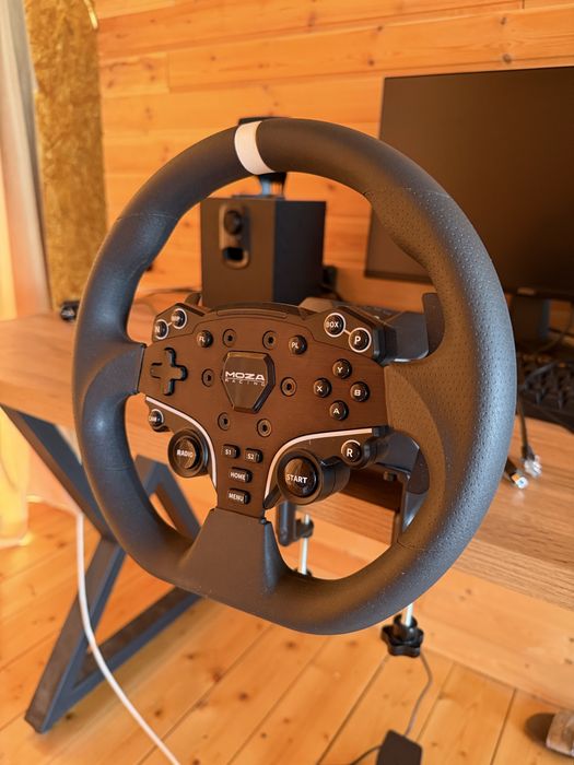 Продам руль MOZA R3