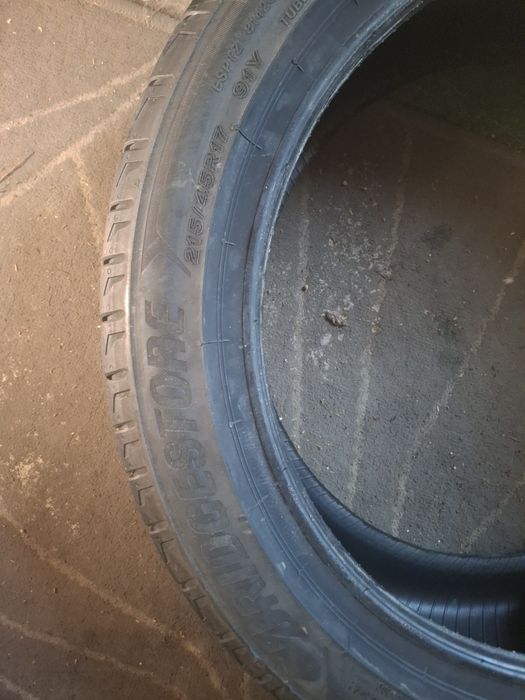 215 45 17 Bridgestone DOT 2022 vara NOI